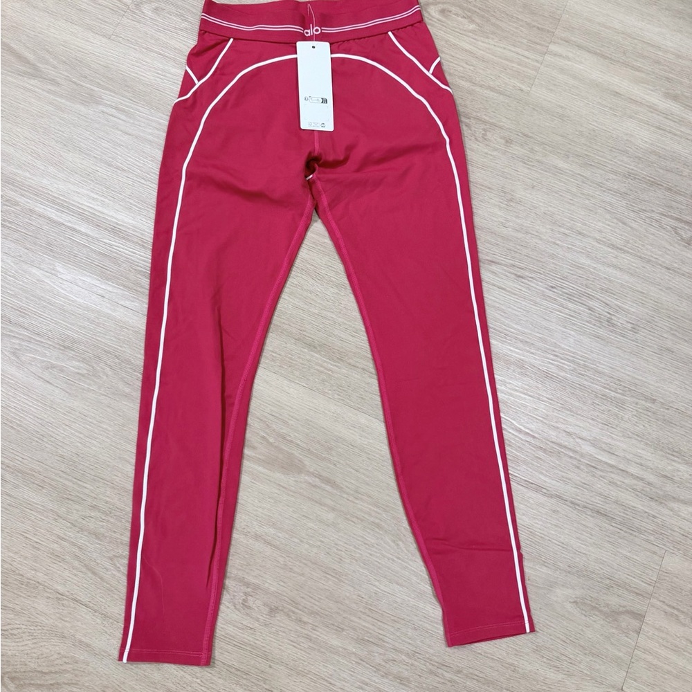 ALO Yoga red heart throb leggings